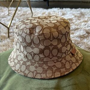 Coach Signature Jacquard Bucket Hat